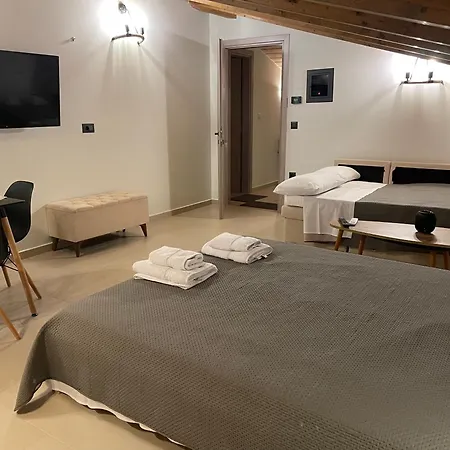 σοφίτες αθηνά Appartement Kalavryta